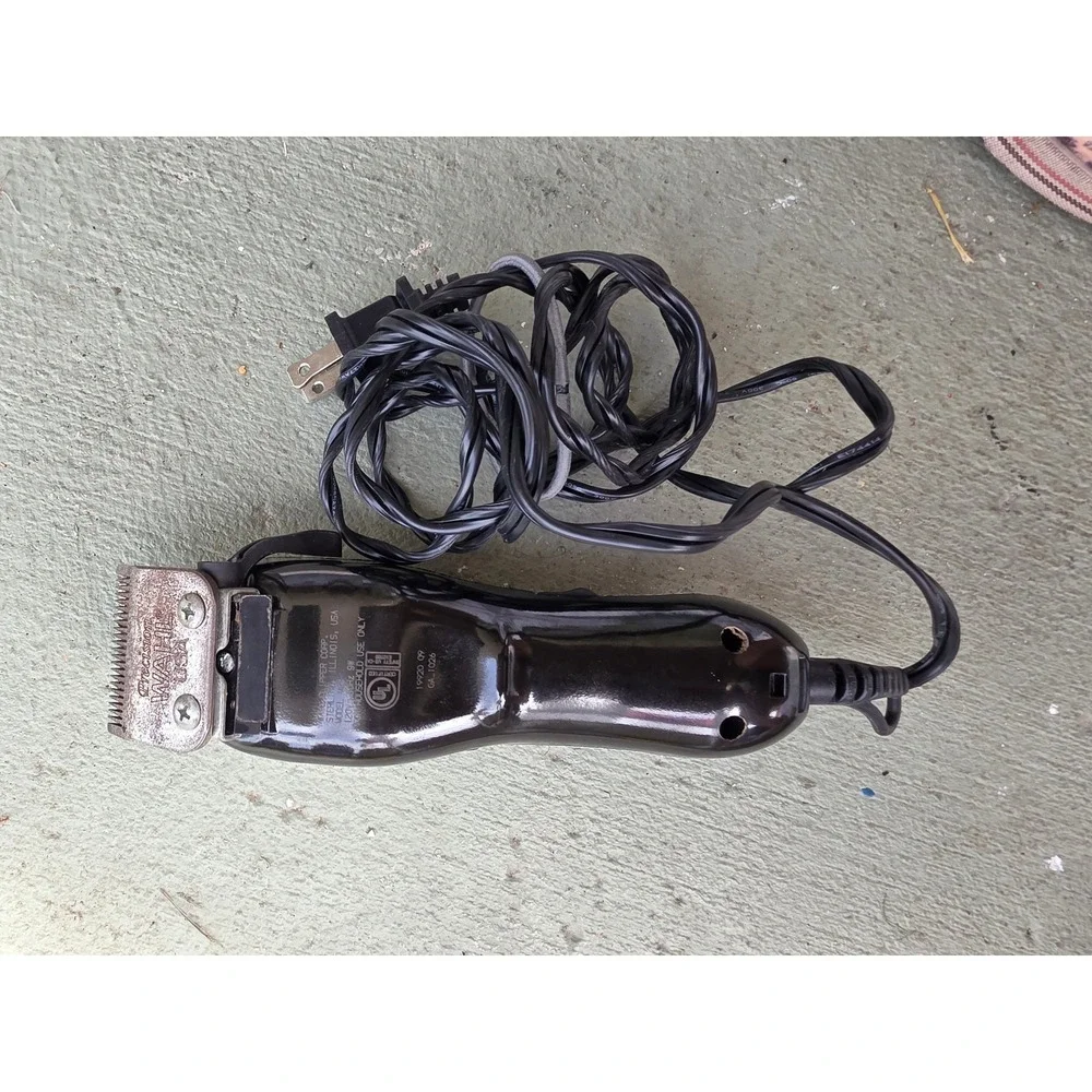 Wahl Color Pro Corded Hair Clipper Electric Trimmer White Black 79300-1001 Z1‎